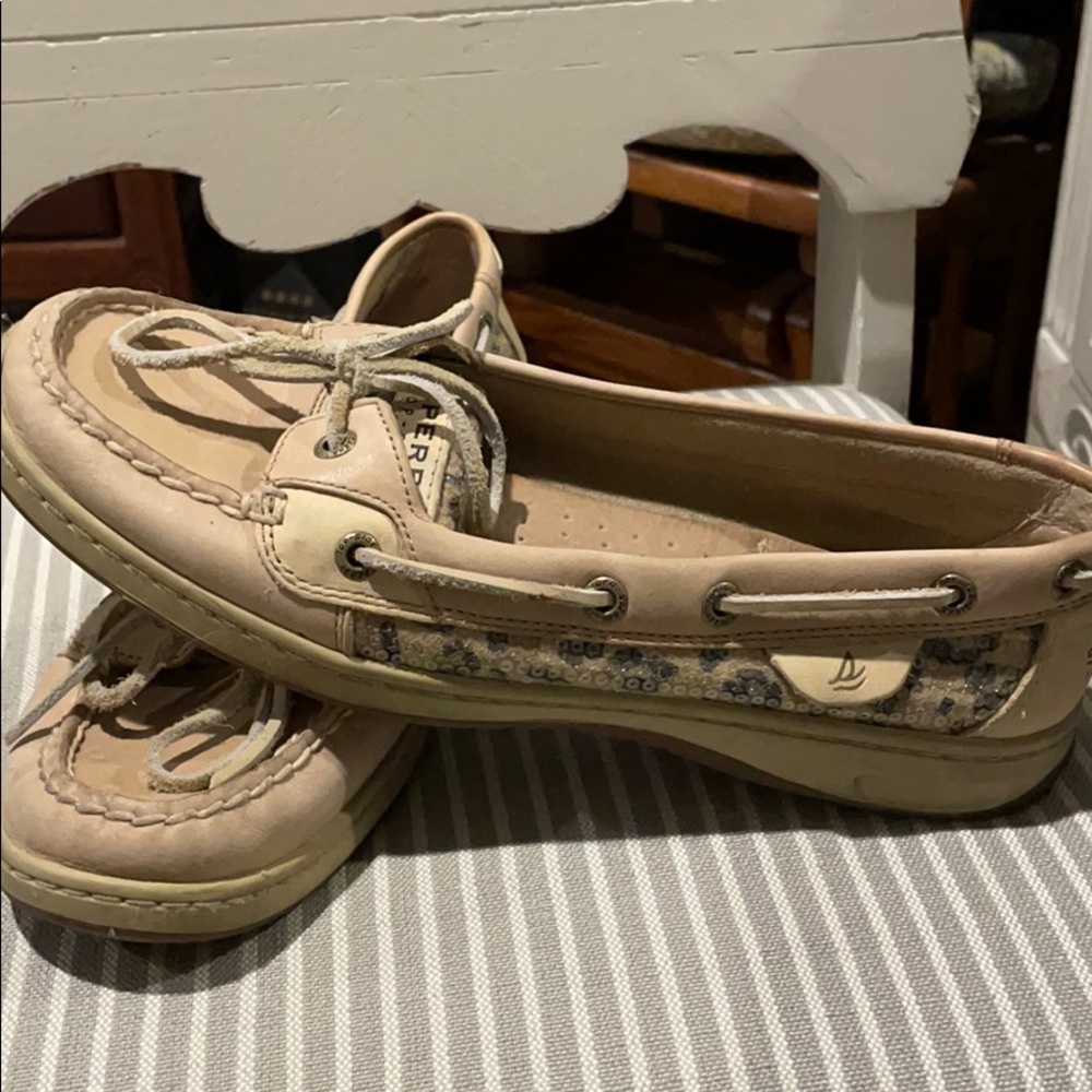 Leopard Sperry - Picture 2 of 3